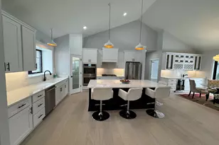 1620 Prestwick Dr, Geneva, WI 53147 - Photo 10