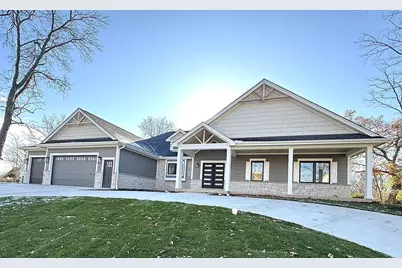 1620  Prestwick Dr #20-43, Geneva, WI 53147 - Photo 1