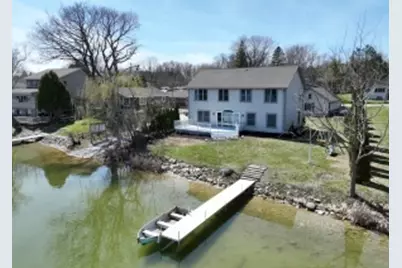 3344  Lake Dr, Hartford, WI 53027 - Photo 6