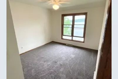 3344  Lake Dr, Hartford, WI 53027 - Photo 22