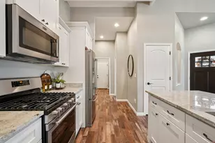 2951 Glen Ivy Dr, West Bend, WI 53090 - Photo 14