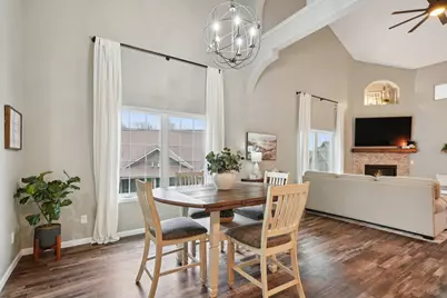 2951  Glen Ivy Dr, West Bend, WI 53090 - Photo 6