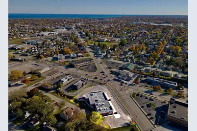 2719  Calumet Dr, Sheboygan, WI 53083 - Photo 4