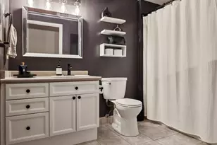 234 E Reservoir Ave, Milwaukee, WI 53212 - Photo 14