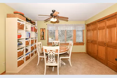 300  King William Ct, Waukesha, WI 53186 - Photo 10