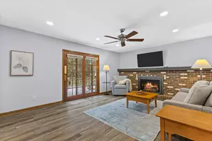 4857 Alcyn Dr, Racine, WI 53402 - Photo 8