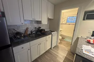 944 N 20th St, Milwaukee, WI 53233 - Photo 6