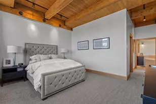 541 E Erie St, Milwaukee, WI 53202 - Photo 24