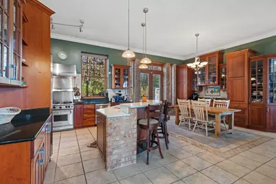 N44W25902  Lindsay Rd, Pewaukee, WI 53072 - Photo 6