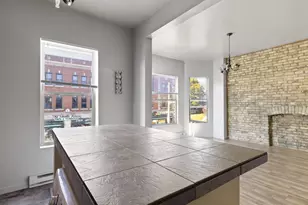 958 N 27th St, Milwaukee, WI 53208 - Photo 16