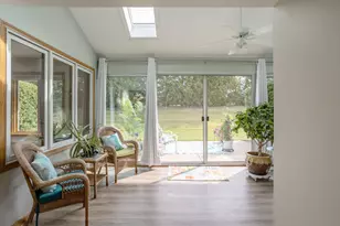 266 Hartford Square, Hartford, WI 53027 - Photo 10