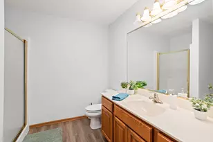 266 Hartford Square, Hartford, WI 53027 - Photo 18