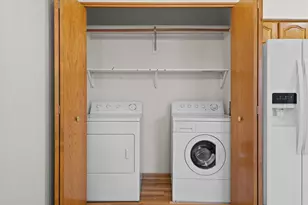 4787 W Maple Leaf Cir, Greenfield, WI 53220 - Photo 20