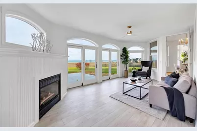 17707  Lakeshore Rd, Two Creeks, WI 54241 - Photo 14