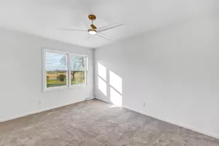 17707 Lakeshore Rd, Two Creeks, WI 54241 - Photo 18