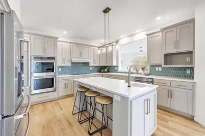 17707  Lakeshore Rd, Two Creeks, WI 54241 - Photo 4