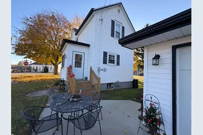 351  Randolph St, Mishicot, WI 54228 - Photo 22