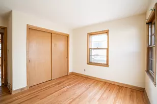 8031 N Whitney Rd, Fox Point, WI 53217 - Photo 14