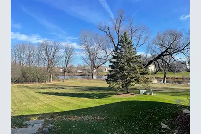 2214  Willowbrook Dr, West Bend, WI 53090 - Photo 20