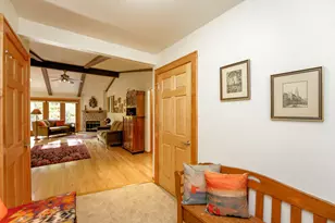 3720 S Bayberry Ln, Greenfield, WI 53228 - Photo 4