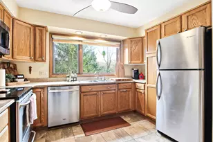 1713 Miller Ct, Lake Geneva, WI 53147 - Photo 14