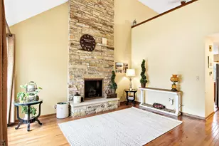 1713 Miller Ct, Lake Geneva, WI 53147 - Photo 4