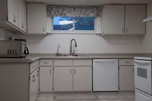 715 E College Ave, Waukesha, WI 53186 - Photo 4