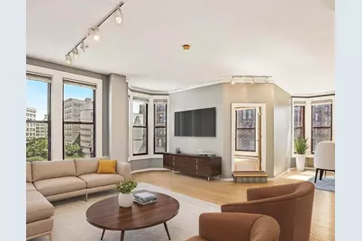 108 W Wells St #4D, Milwaukee, WI 53203 - Photo 1