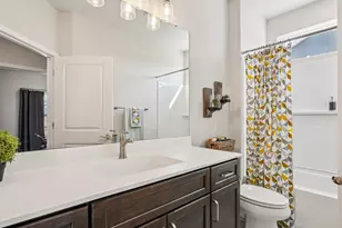 91 York St, Racine, WI 53182 - Photo 12