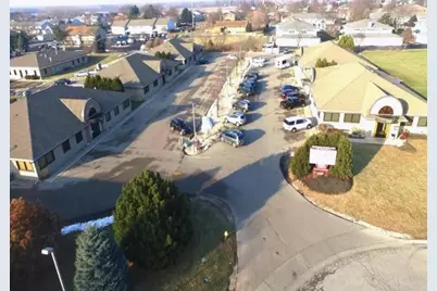 1143  Warwick Way #2, Racine, WI 53406 - Photo 10