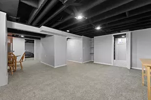 9570 W Silver Spring Dr, Milwaukee, WI 53225 - Photo 20