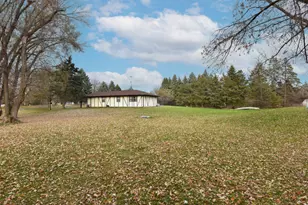 W5675 Sunset Ridge Rd, Walworth, WI 53184 - Photo 36