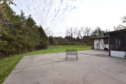 W5675  Sunset Ridge Rd, Walworth, WI 53184 - Photo 38