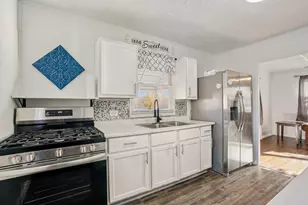 4004 W Congress St, Milwaukee, WI 53209 - Photo 6