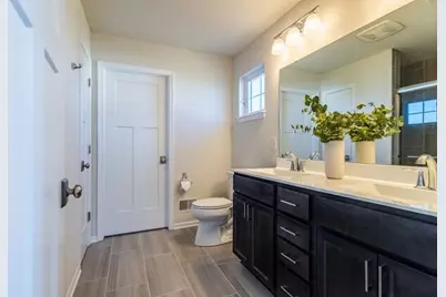 W198N5020  Hickory St, Menomonee Falls, WI 53051 - Photo 22