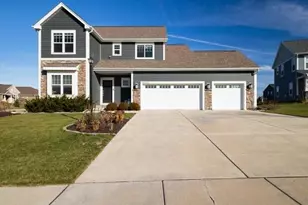 w198n5020 Hickory St, Menomonee Falls, WI 53051 - Photo 20