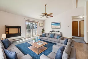 805 Canterberry Ct, West Bend, WI 53090 - Photo 2