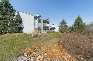 805 Canterberry Ct, West Bend, WI 53090 - Photo 12