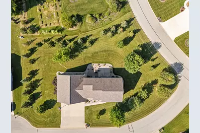 W5071  Cherrywood Ct, Sherwood, WI 54169 - Photo 4