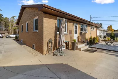 2621  Pine Grove Ave, Sheboygan, WI 53083 - Photo 26