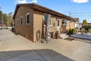 2621 Pine Grove Ave, Sheboygan, WI 53083 - Photo 26