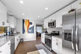 2621 Pine Grove Ave, Sheboygan, WI 53083 - Photo 4