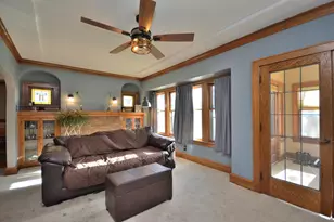 5600 W Notre Dame Ct, Milwaukee, WI 53208 - Photo 10