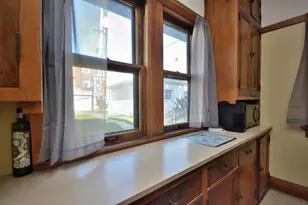 5600 W Notre Dame Ct, Milwaukee, WI 53208 - Photo 16