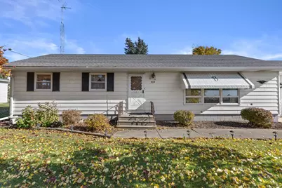 4230  Michel Ct, Racine, WI 53126 - Photo 8