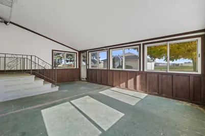 4230  Michel Ct, Racine, WI 53126 - Photo 18