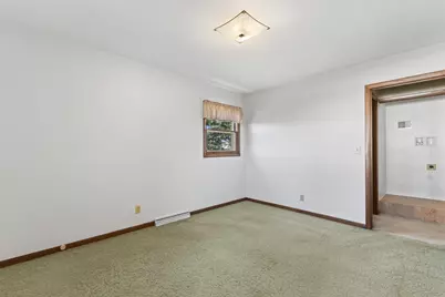 4230  Michel Ct, Racine, WI 53126 - Photo 36