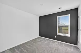 9531 W Parkland Ct, Milwaukee, WI 53224 - Photo 14