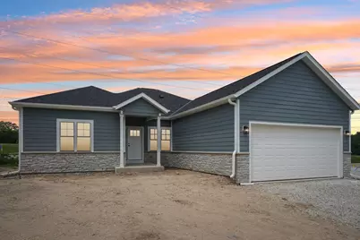 11532 W Tess Creek St, Franklin, WI 53132 - Photo 4