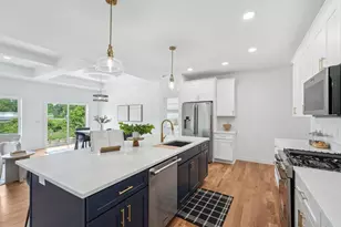 11532 W Tess Crk St, Franklin, WI 53132 - Photo 18